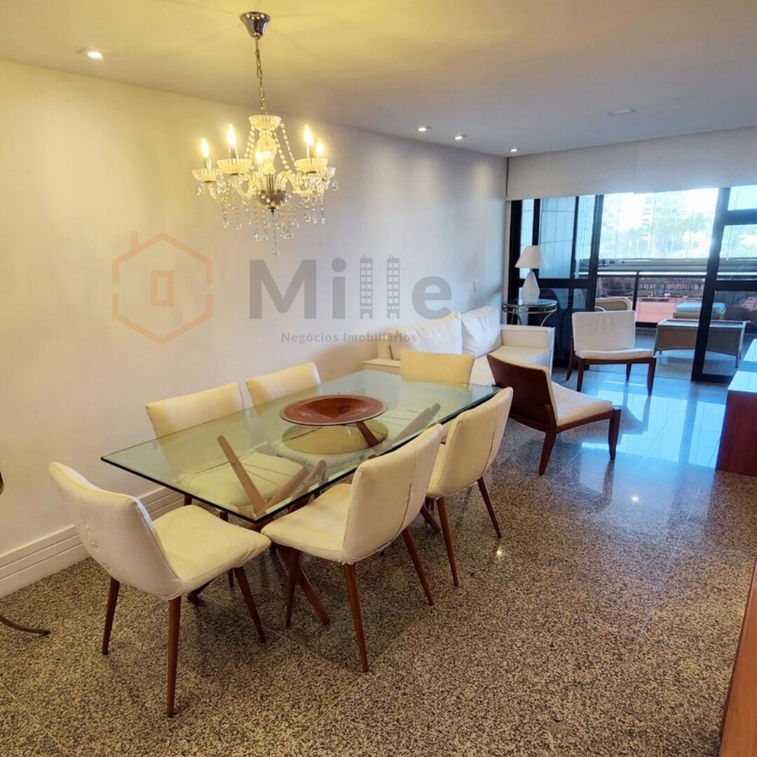 VENDE-SE APARTAMENTO MOBILIADO PRAIA DA BARRA DA TIJUCA