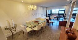 VENDE-SE APARTAMENTO MOBILIADO PRAIA DA BARRA DA TIJUCA