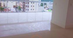 VENDE-SE APARTAMENTO VISTA MAR EM ITAPEMA