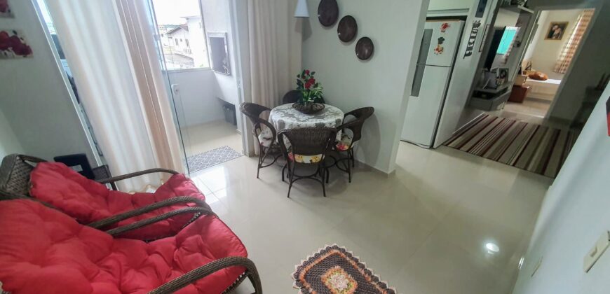 VENDE-SE APARTAMENTO 2 QUARTOS INGLESES FLORIANÓPOLIS