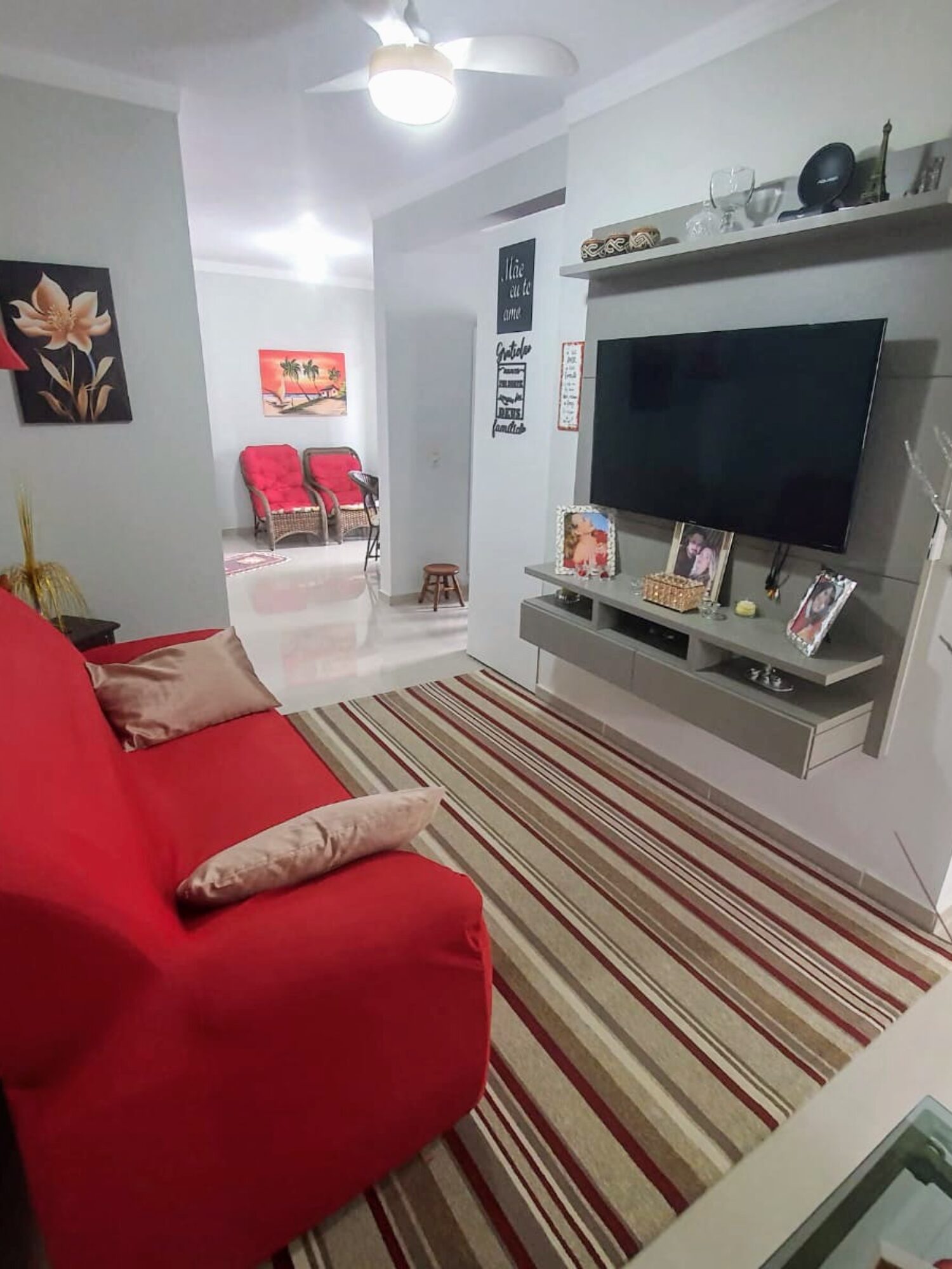 VENDE-SE SOBRADO 2 QUARTOS INGLESES FLORIANÓPOLIS