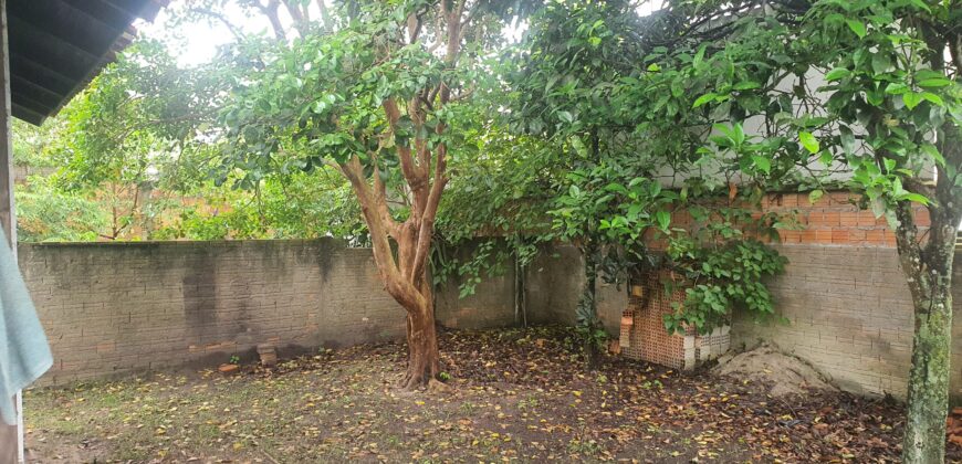 VENDE-SE CASA DE 2 QUARTOS NO RIO VERMELHO