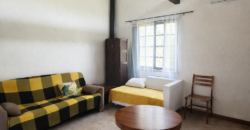 VENDE-SE CASA DE 2 QUARTOS NO RIO VERMELHO