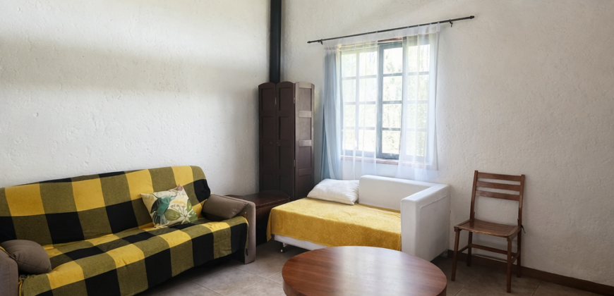 VENDE-SE CASA DE 2 QUARTOS NO RIO VERMELHO