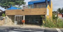 ALUGA-SE CASA COM SALA COMERCIAL E HABITAÇÃO