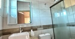 ALUGA-SE CASA COM SALA COMERCIAL E HABITAÇÃO