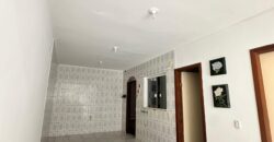 ALUGA-SE CASA COM 2 QUARTOS NO INGLESES