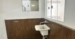 ALUGA-SE CASA COM 2 QUARTOS NO INGLESES