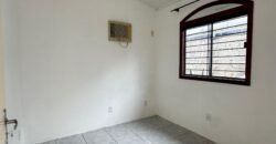 ALUGA-SE CASA COM 2 QUARTOS NO INGLESES