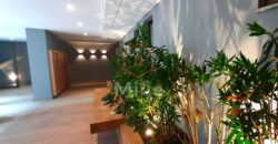 VENDE-SE APARTAMENTO PÉ NA AREIA ALTO PADRÃO