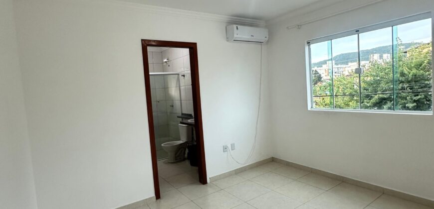 VENDE-SE AP COM SUITE PERTO DA PRAIA