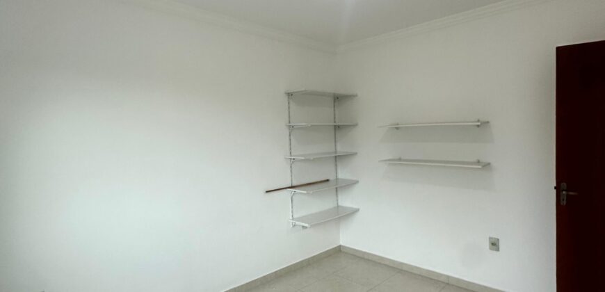 VENDE-SE AP COM SUITE PERTO DA PRAIA