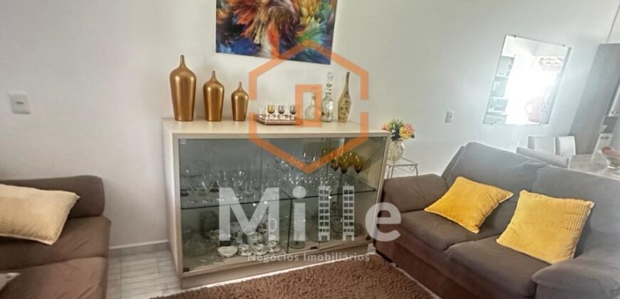 VENDE-SE CASA PRIVATIVA 3 QUARTOS