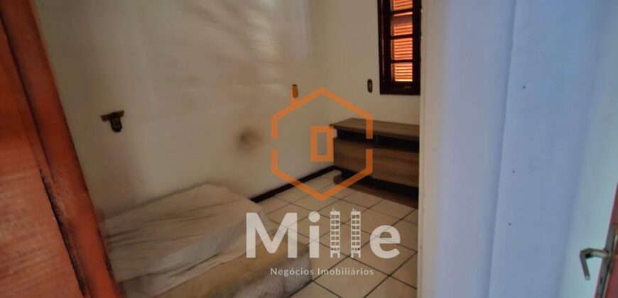 VENDE-SE CASA AMPLA 4 QUARTOS INGLESES