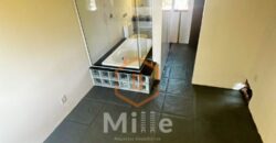 ALUGA-SE CASA COM 3 QUARTOS NO INGLESES