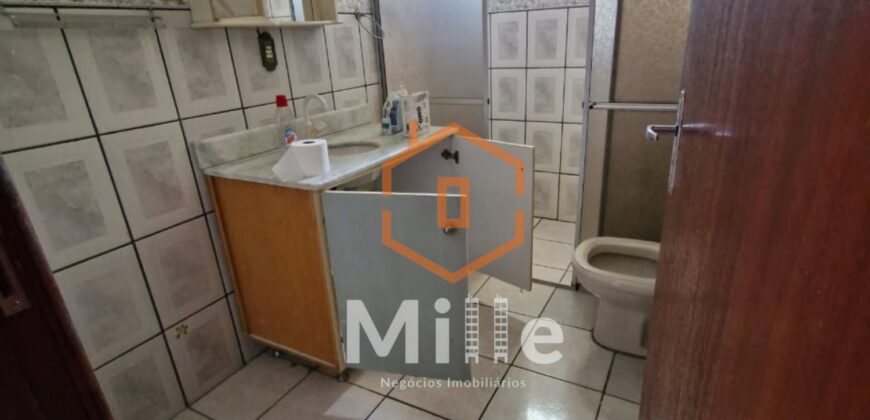 VENDE-SE CASA AMPLA 4 QUARTOS INGLESES