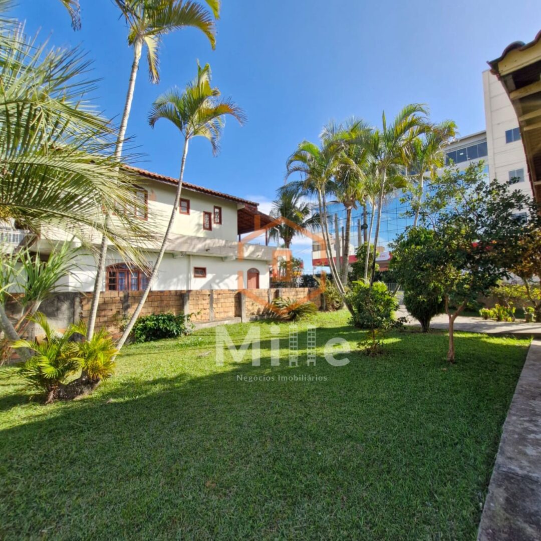 VENDE-SE TERRENO DE 1.282 m²