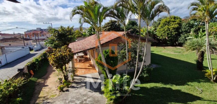 VENDE-SE TERRENO DE 1.282 m²