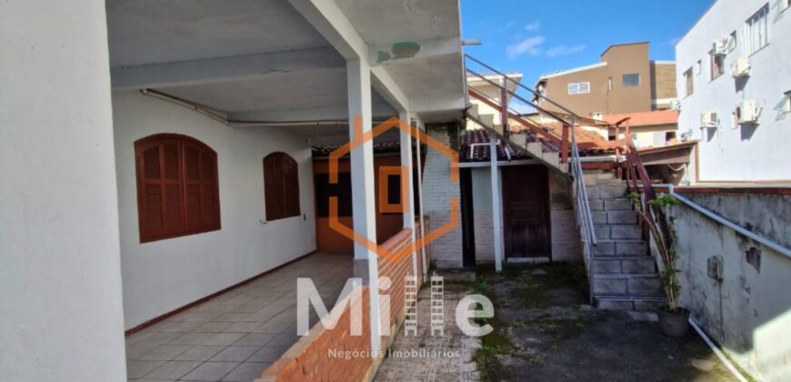 VENDE-SE CASA AMPLA 4 QUARTOS INGLESES