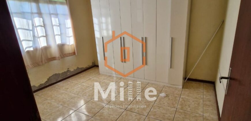 VENDE-SE CASA AMPLA 4 QUARTOS INGLESES