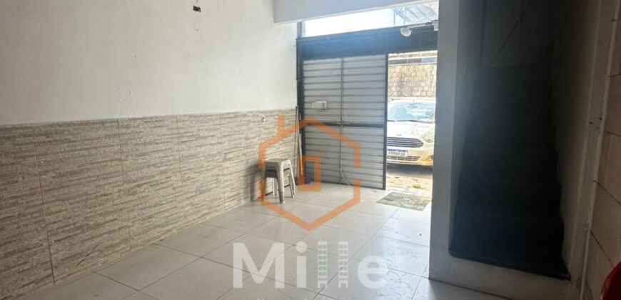 ALUGA-SE CASA COM 3 QUARTOS NO INGLESES