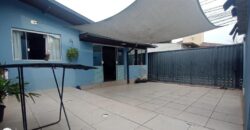 ALUGA-SE CASA INDIVIDUAL COM 2 QUARTOS NO RIO VERMELHO