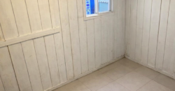 ALUGA-SE CASA INDIVIDUAL COM 2 QUARTOS NO RIO VERMELHO