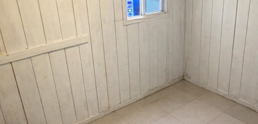 ALUGA-SE CASA INDIVIDUAL COM 2 QUARTOS NO RIO VERMELHO